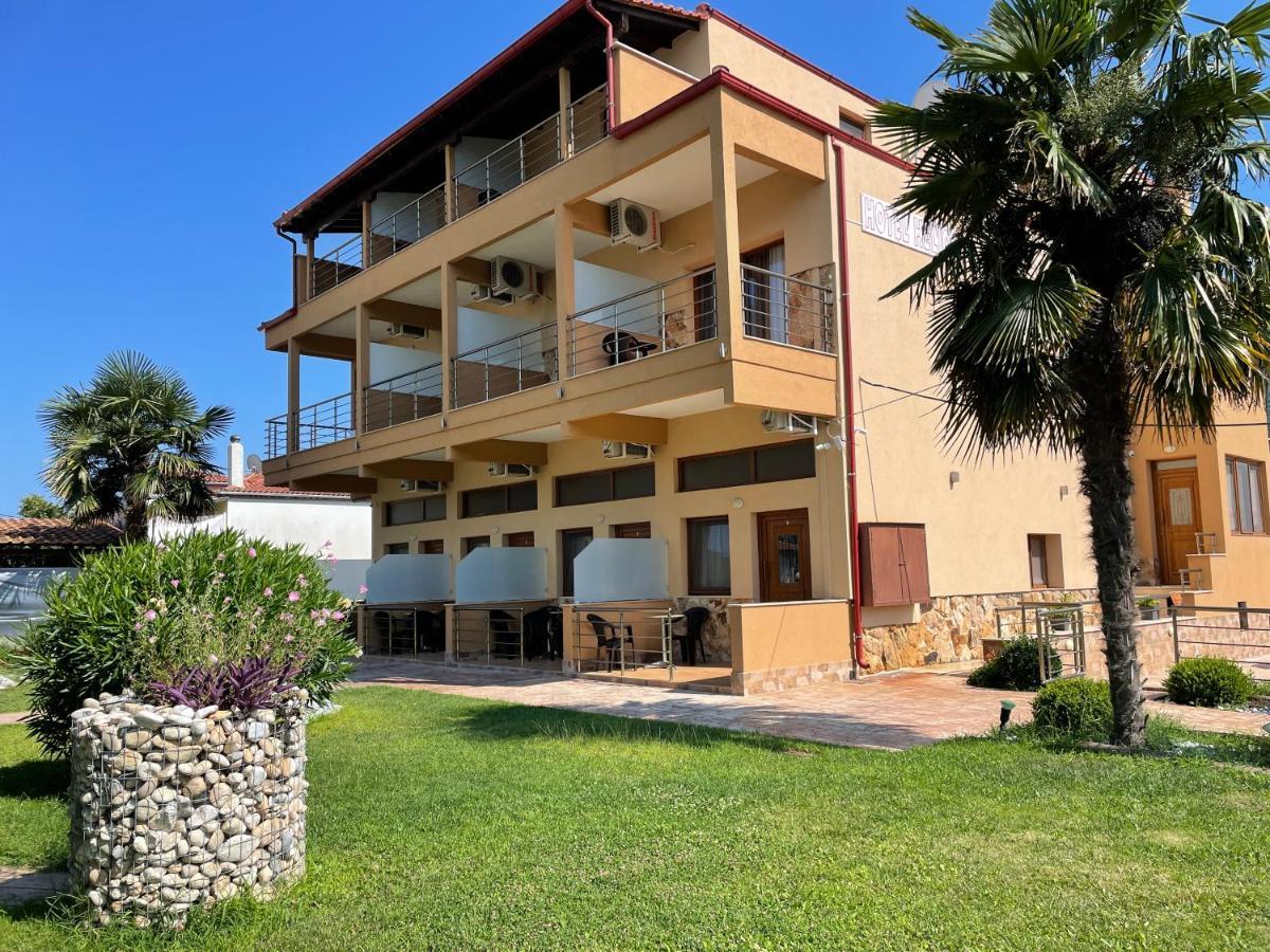 Helios Hotel Stavros  Exteriér fotografie