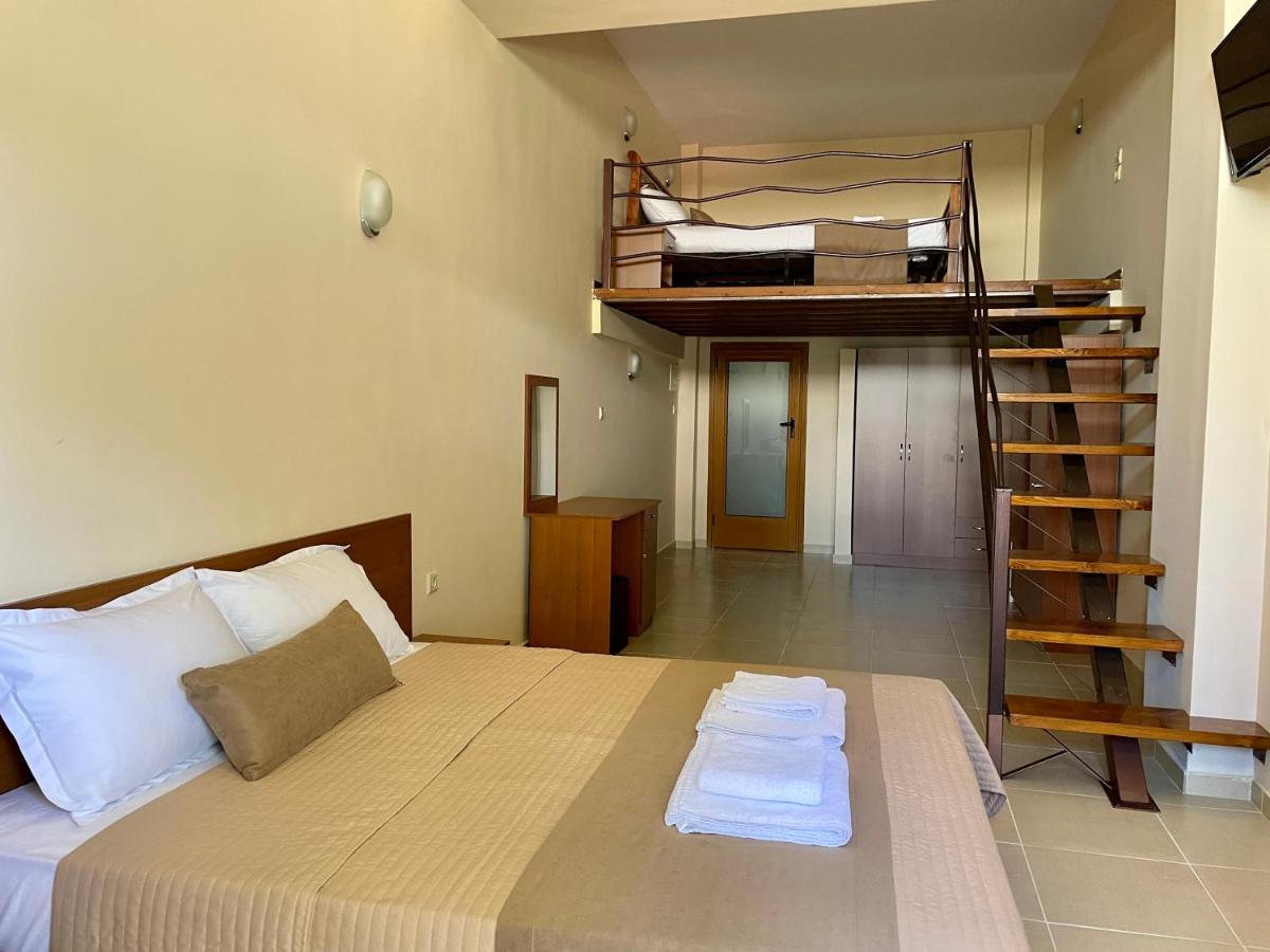 Helios Hotel Stavros  Exteriér fotografie
